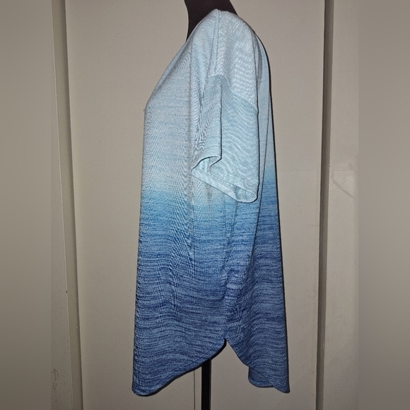 Simply Styled Top - Picture 2 of 4